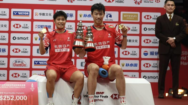 拜仁豪门底蕴再度展现（拜仁再显豪门风范）