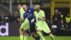 近15年谷歌每年搜索量最高球员：C罗10次断崖领先，梅西仅1次（过去15年谷歌年度最热球员榜：C罗10年遥遥领先，梅西仅一次登顶）