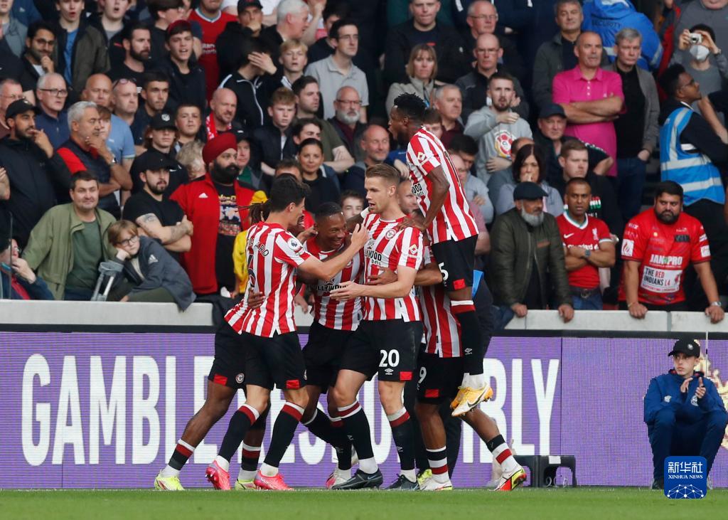 恰20：尼科-帕斯？他进步了很多很有前途，但我不关注对手（恰20：尼科-帕斯进步很快、潜力十足，但对手不是我的关注点）