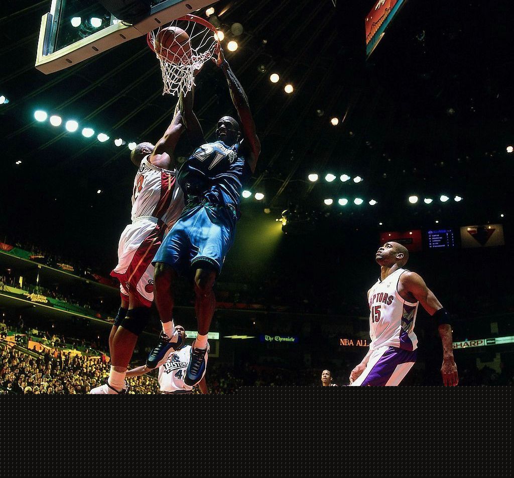 疯狂进球大战！西甲领头羊征服客场，豪取6连胜，领先皇马4分（火力全开！西甲榜首客场凯旋，六连胜在手，甩开皇马4分）