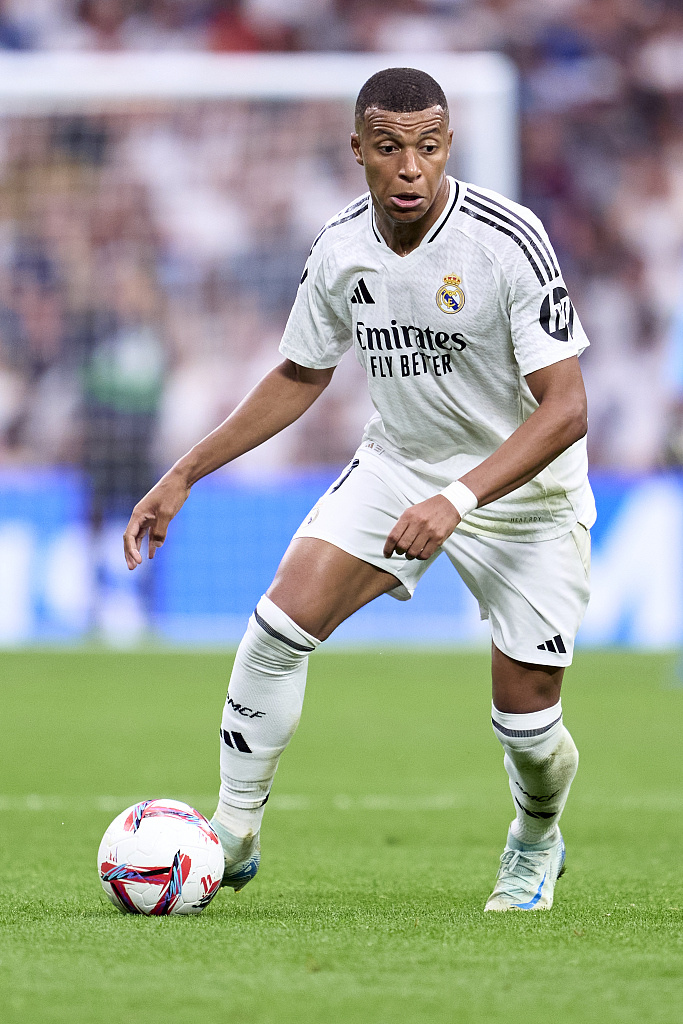 一家俱乐部，两支精英球队，亨利和珍·比蒂为您解读阿森纳的一切（同一徽章下的双雄，亨利与珍·比蒂全面解读阿森纳）