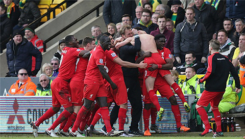 奥古斯托：蒂特是我经历过的最伟大教练，他能防守也能进攻（奥古斯托盛赞蒂特：生涯最佳主帅，攻防俱佳）