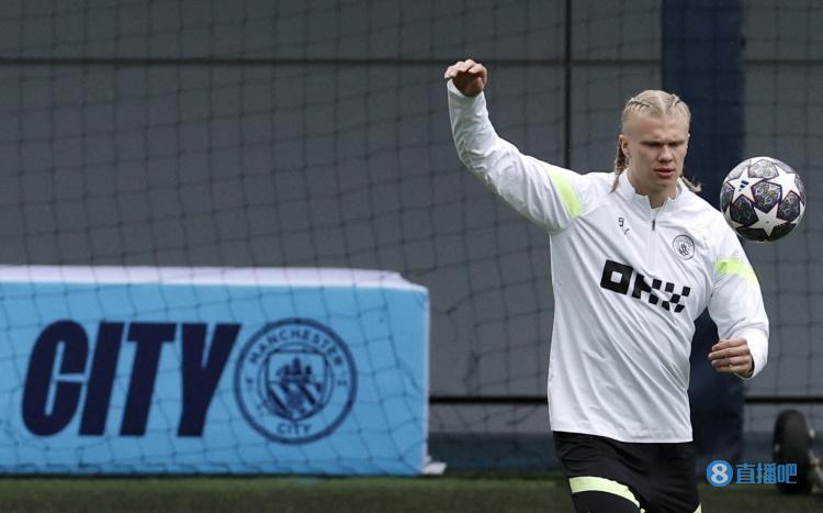 共和报：米兰正加速推进签回蒂亚戈-席尔瓦的交易（共和报：米兰加速推进蒂亚戈-席尔瓦回归签约）