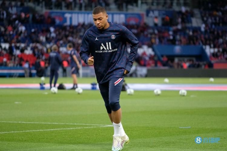 莱切vs都灵：班达、法尔科内首发，切-亚当斯、弗拉希奇出战（莱切战都灵：班达、法尔科内先发，切-亚当斯、弗拉希奇出场）