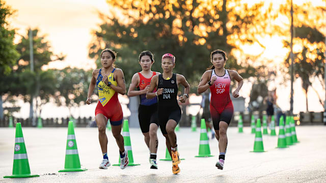 萨顿认为这将是“周末最佳比赛”，但他与希勒对桑德兰对阵纽卡斯尔的看法不同。（萨顿称桑德兰对纽卡斯尔将是“周末焦点战”，但与希勒看法相左）